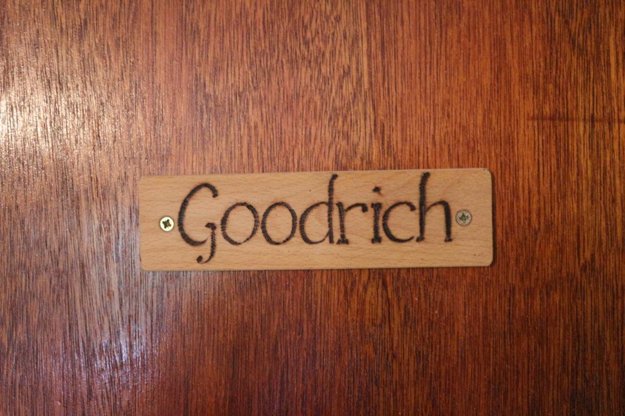 The Hostelrie At Goodrich Ross-on-Wye Extérieur photo