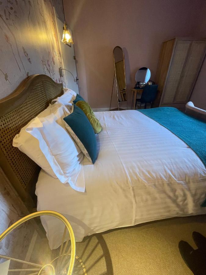 The Hostelrie At Goodrich Ross-on-Wye Extérieur photo